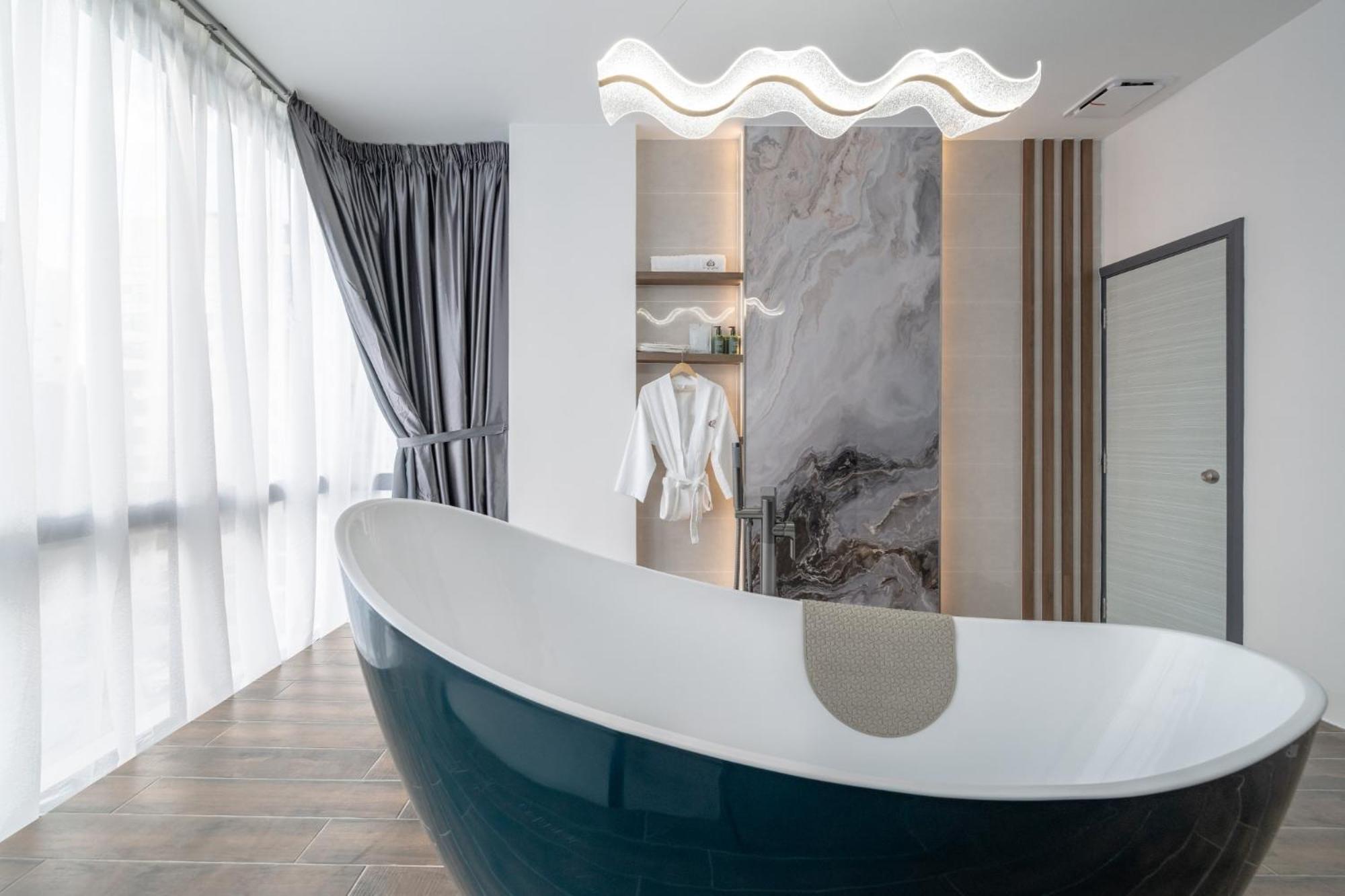 Saturn Hotel Джорджтаун Экстерьер фото